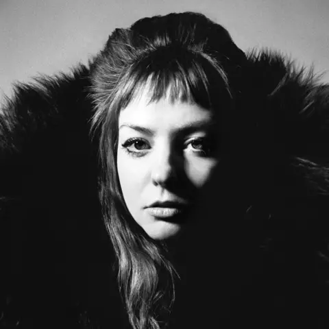 Jagjaguwar Artwork for Angel Olsen's All Mirrors