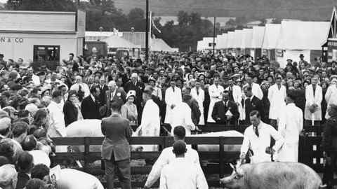 Getty Images Princess Elizabeth and Duke of Edinburgh at the Royal Show in Shrewsbury in 1949