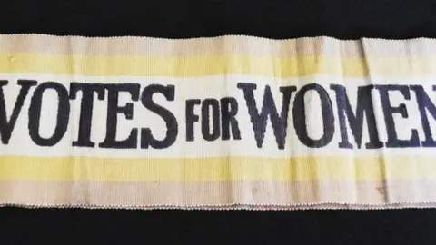 Met Police Votes for Women sash